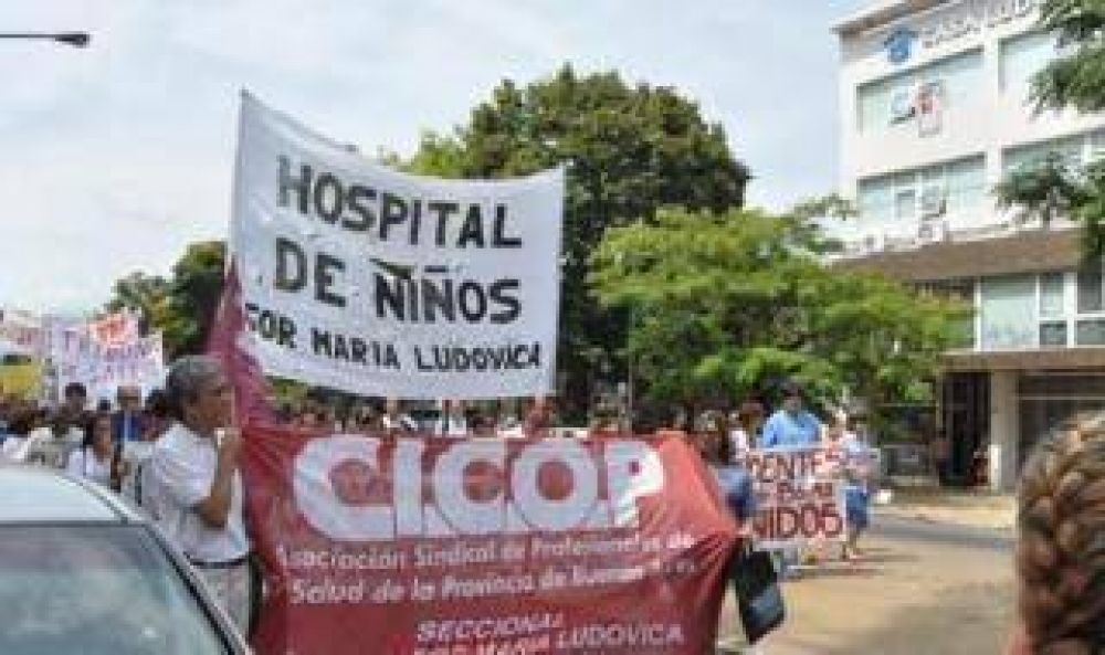  Contin�a el paro de los m�dicos de Cicop