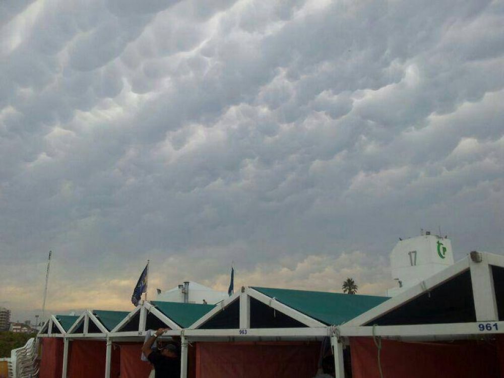 Advierten posibles precipitaciones y tormentas el�ctricas para Mar del Plata y  zona