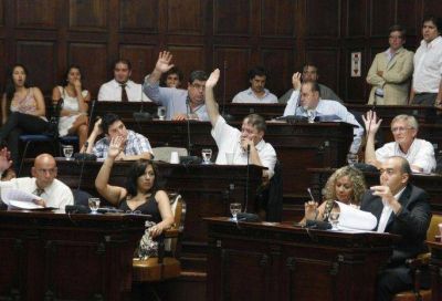 La Izquierda pide rediscutir el Presupuesto y revertir la orientaci�n social
