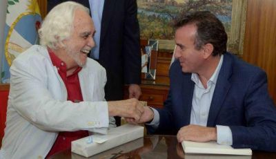 El Gobernador firm� el inicio de obra para refaccionar la Mansi�n Stoppel