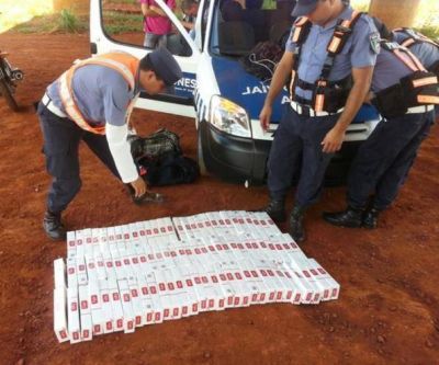 Interceptaron a un motociclista con m�s de 80 cartones de cigarrillo extranjero