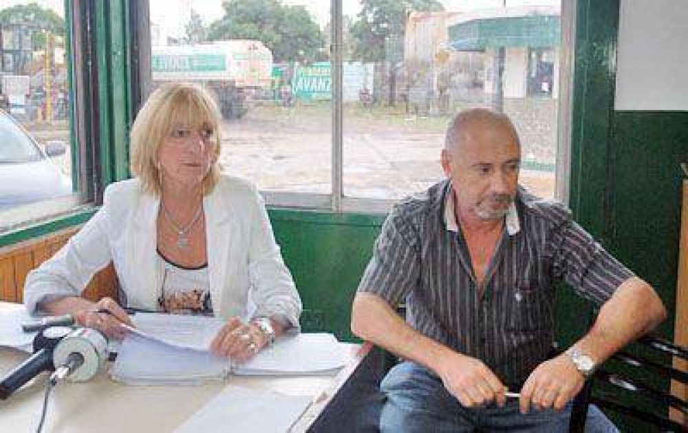 Baldom�: �Hay que trabajar no tanto en los escritorios sino en las �reas de servicios�