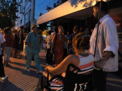 El calor dispar� la demanda energ�tica, los cortes se extendieron y hubo piquetes en varios sectores
