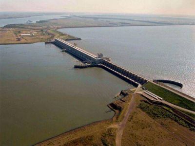 Corrientes condiciona la obra de una l�nea de alta tensi�n desde Yacyret� hasta Resistencia