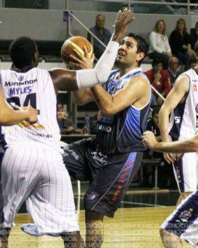 Argentino cay� ante Pe�arol