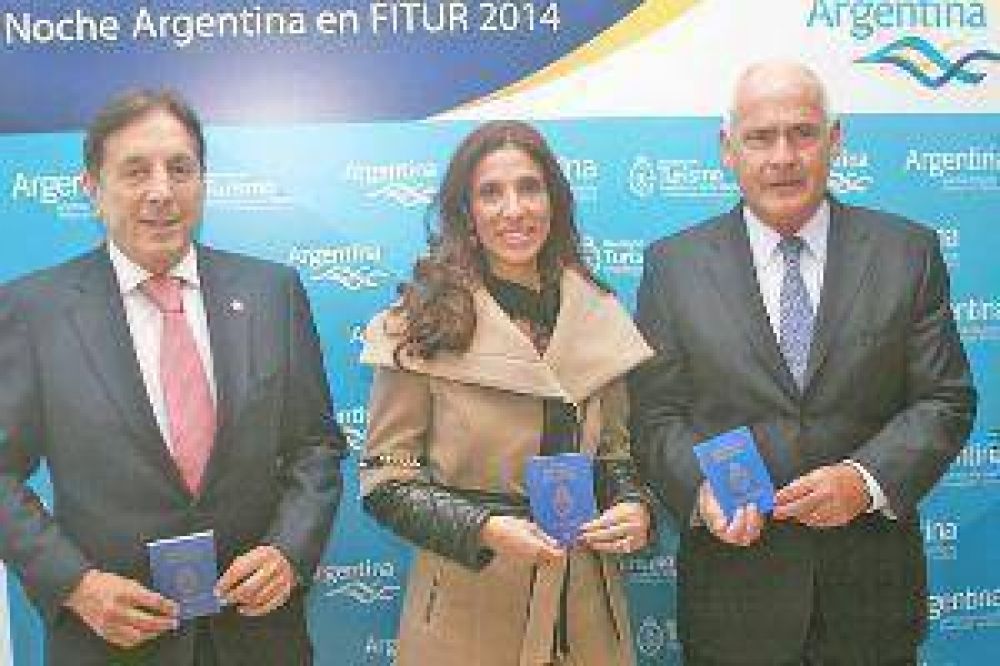 Claudia Zamora particip� de la apertura de la "Noche Argentina" en feria de Madrid