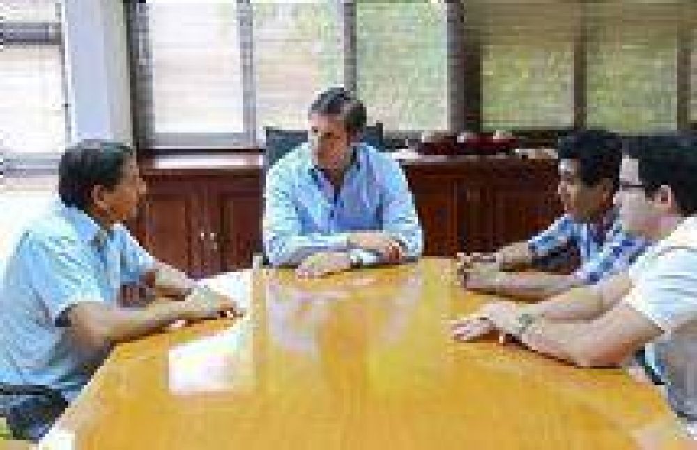 El Ministro Eduardo Sylvester se reuni� con diputados provinciales