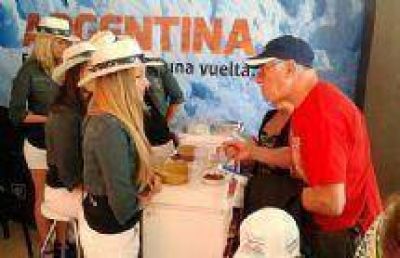 Los atractivos culturales y tur�sticos salte�os se difunden en Mar del Plata