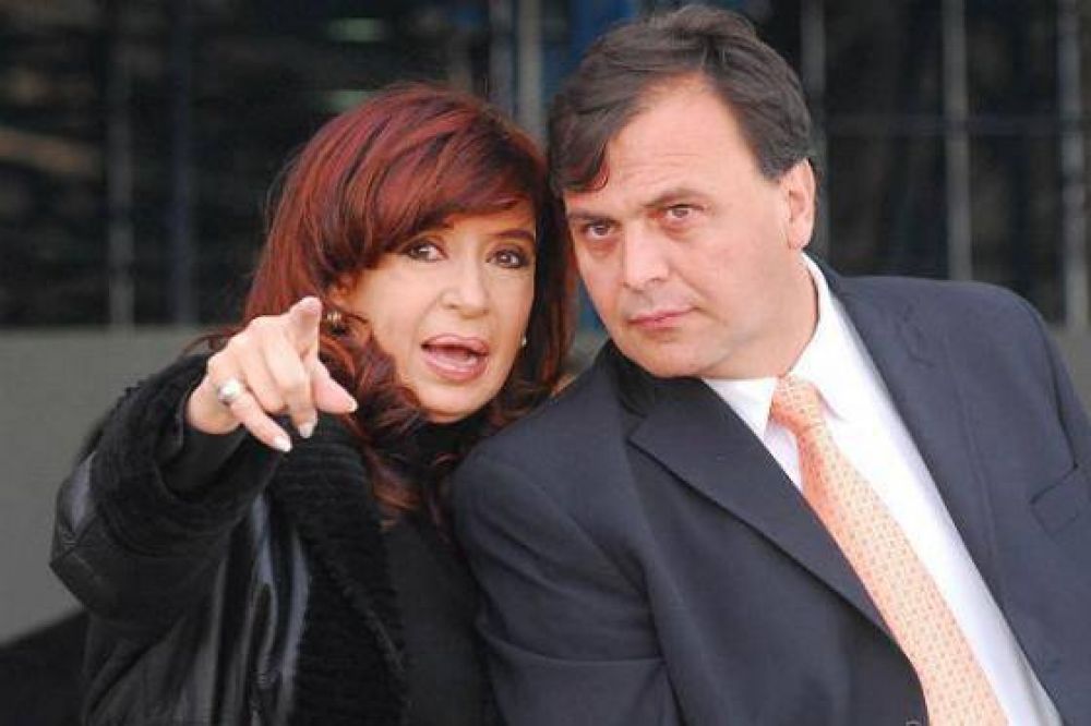 "La Presidenta compr� terrenos en El Calafate igual que Costa y muchas personas m�s"