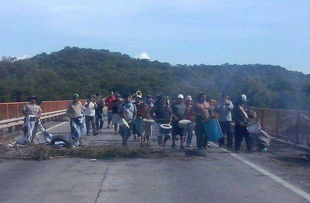 Discriminaci�n en La Mendieta: por barrenderos no les reconocen el t�tulo secundario