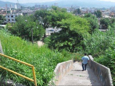 Piden desmalezamiento y reparaci�n de calles