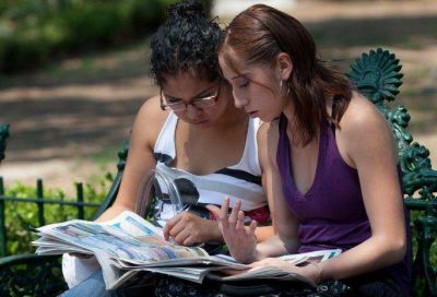 En Mendoza, m�s de 60 mil j�venes podr�n ingresar al programa Progresar que anunci� CFK
