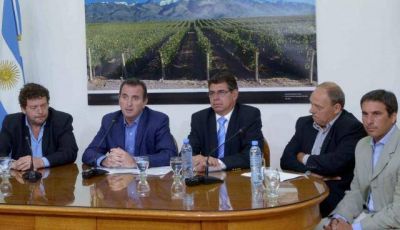 El Gobierno comprar� vino a $2,70 el litro de contado y $3 financiado