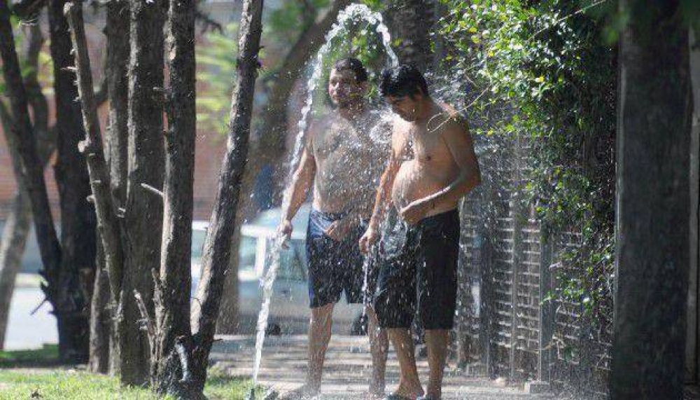 La sensaci�n t�rmica super� los 47 grados en la Ciudad