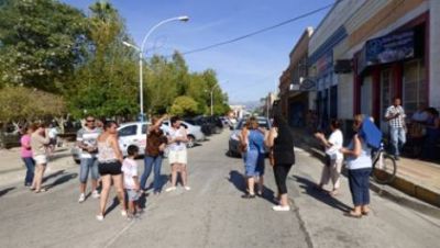 Andalgal�: mujeres se manifestaron por la falta de agua