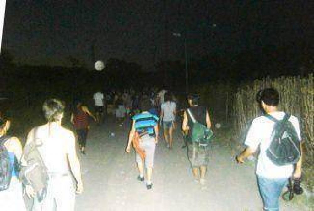 Vecinos realizan caminatas en la Ribera de Bernal para dar a conocer su Reserva Natural