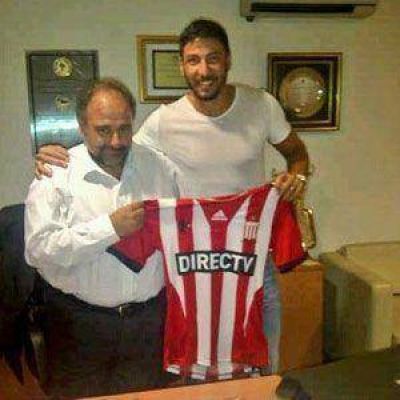 Firm� Palote y el Pincha tiene su primer refuerzo