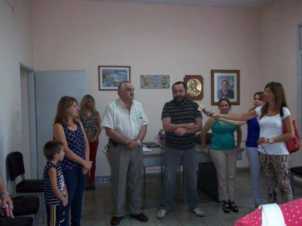 Ort�z entreg� cr�ditos y otros beneficios en Villa Mirasol