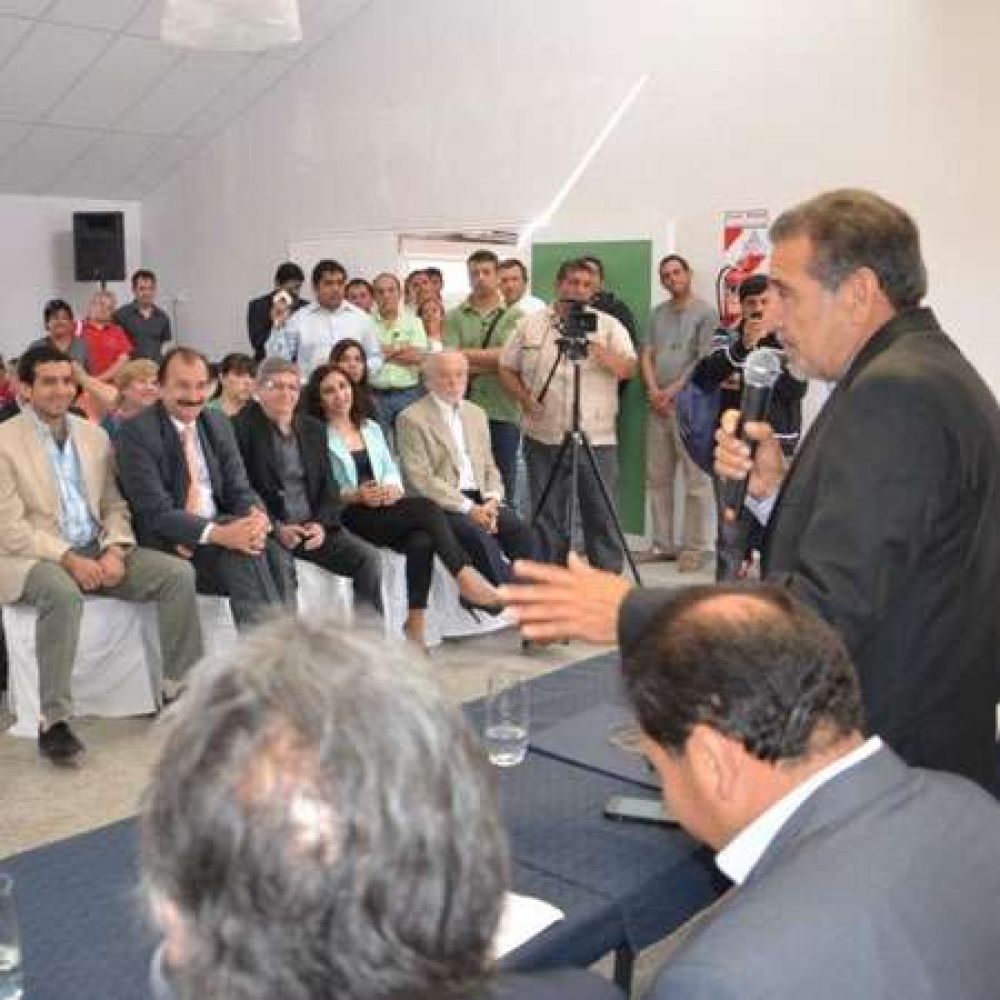 Beder Herrera encabez� la primera reuni�n de gabinete