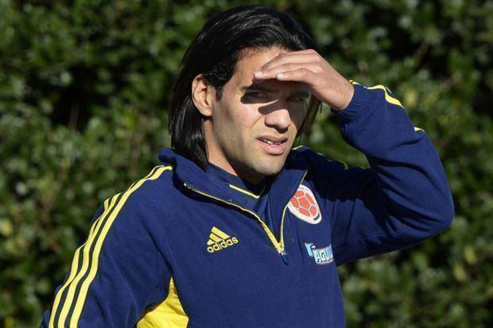 El "mago de las rodillas", el milagro que necesita Radamel Falcao para jugar el Mundial