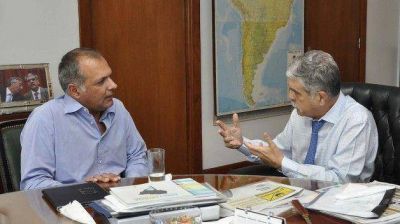 El Gobernador dialog� con De Vido sobre obras de generaci�n el�ctrica y conectividad