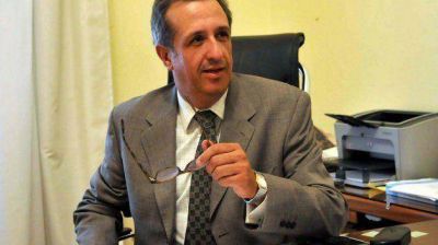 Antonena: �El Banco del Chubut est� calificado para ofrecer cr�ditos�