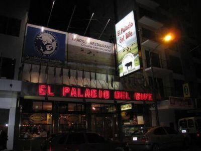 Propietario del restaurant desmiente a Clar�n sobre supuesto escrache al Gobernador Closs