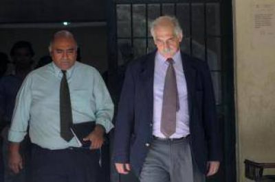 El cuestionado fiscal Albaca ya no tiene trabas para jubilarse