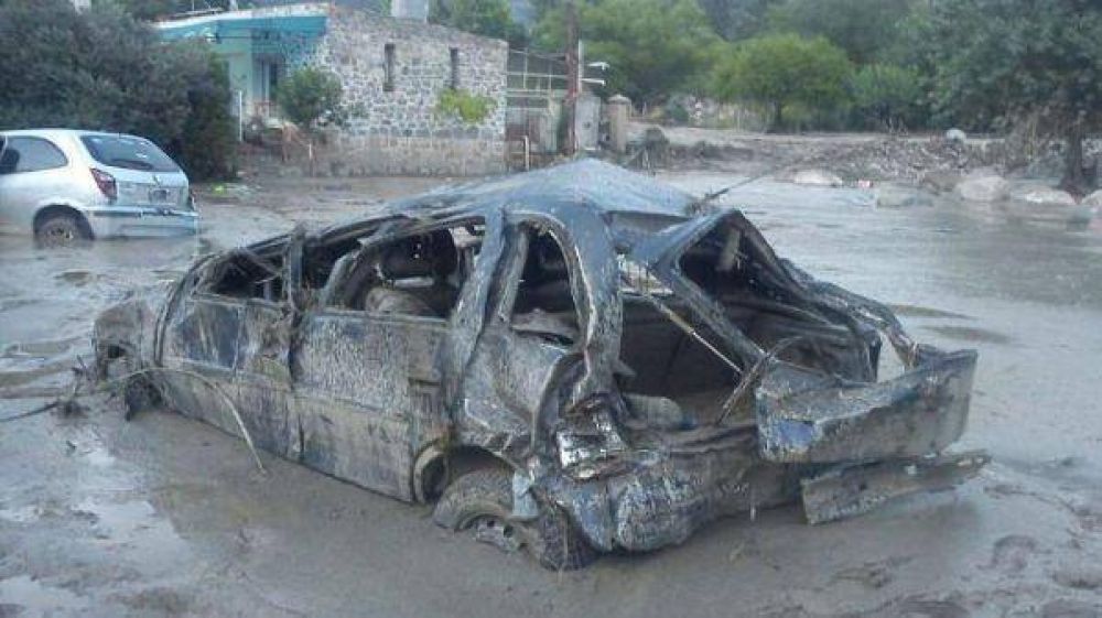 Temporal tr�gico en Catamarca: cuatro muertos y m�s de diez desaparecidos