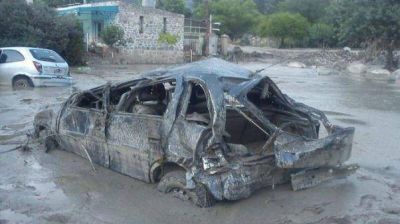 Temporal tr�gico en Catamarca: cuatro muertos y m�s de diez desaparecidos