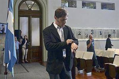 Axel Kicillof dice que hubo "un ataque especulativo muy fuerte" y admite que est�n "preocupados"