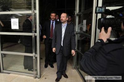 "Sin cumplir la grilla no hay posibilidad de cumplir con la integridad de la ley", dijo Sabbatella