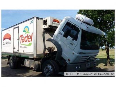 Atacan a balazos a cami�n cargado de carnes