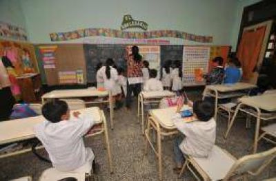 Los docentes tucumanos est�n entre los peor remunerados del pa�s