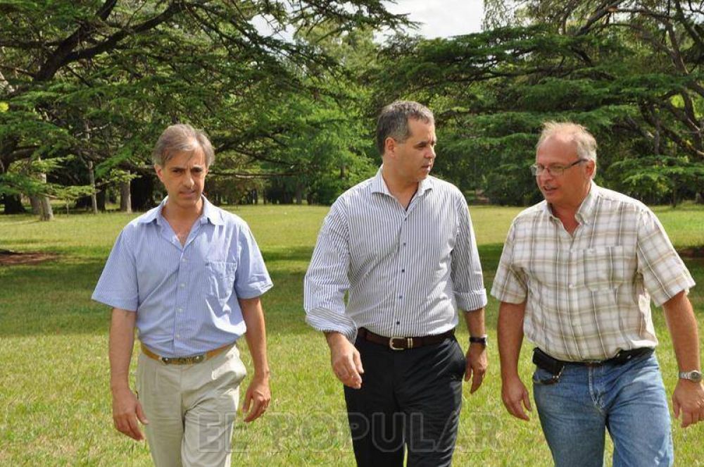 Asuntos Agrarios apuesta al di�logo para acercarse al campo