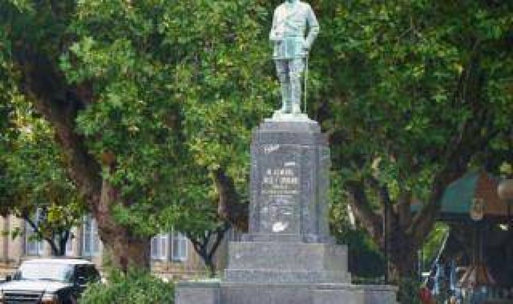 Balcarce: Aprobaron retirar monumento al dictador Uriburu