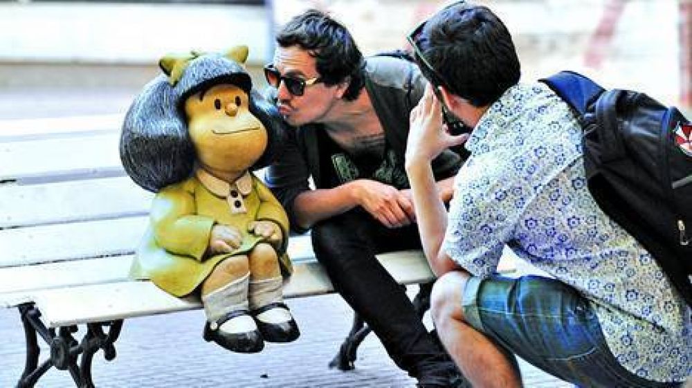 Mafalda, un fen�meno que se vive en las calles de San Telmo