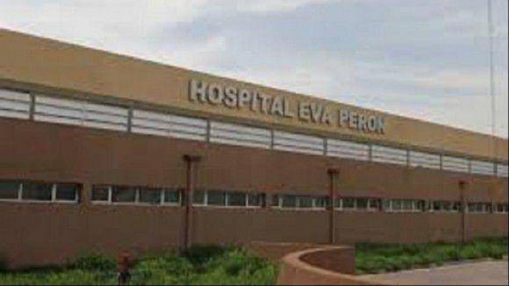 Motociclista se estrell� contra un poste de luz