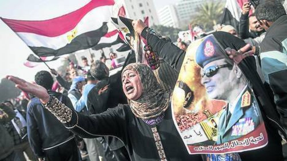 Violento aniversario de la cada de Mubarak en Egipto: 30 muertos