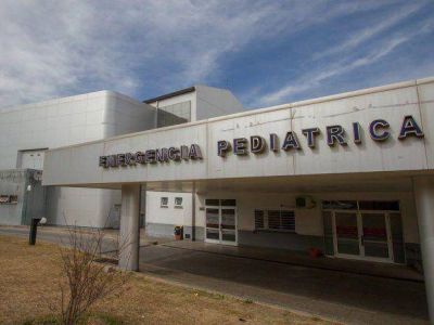 Chicos sin respuestas en el Materno Infantil