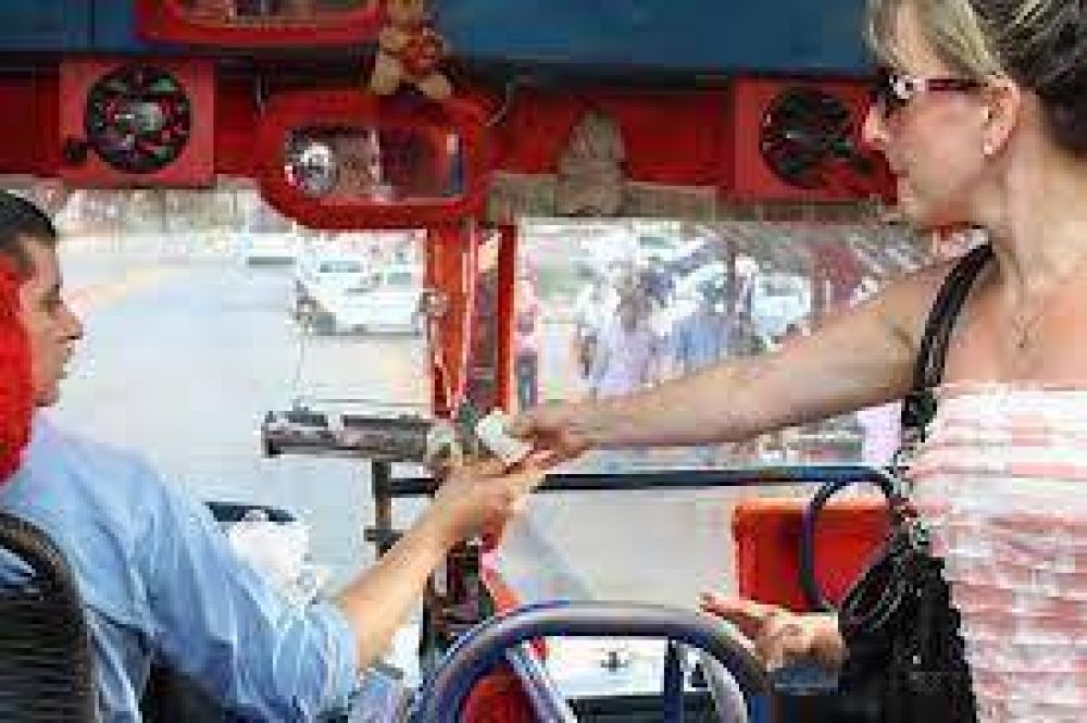 Transporte intim� a la empresa Zbikoski y el boleto a Candelaria vuelve a cinco pesos 