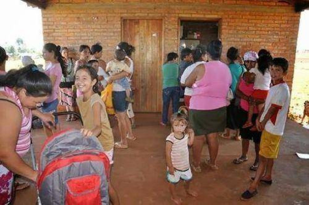 M�s de 50 vecinos participaron del operativo de salud en el barrio San Isidro Oleros 