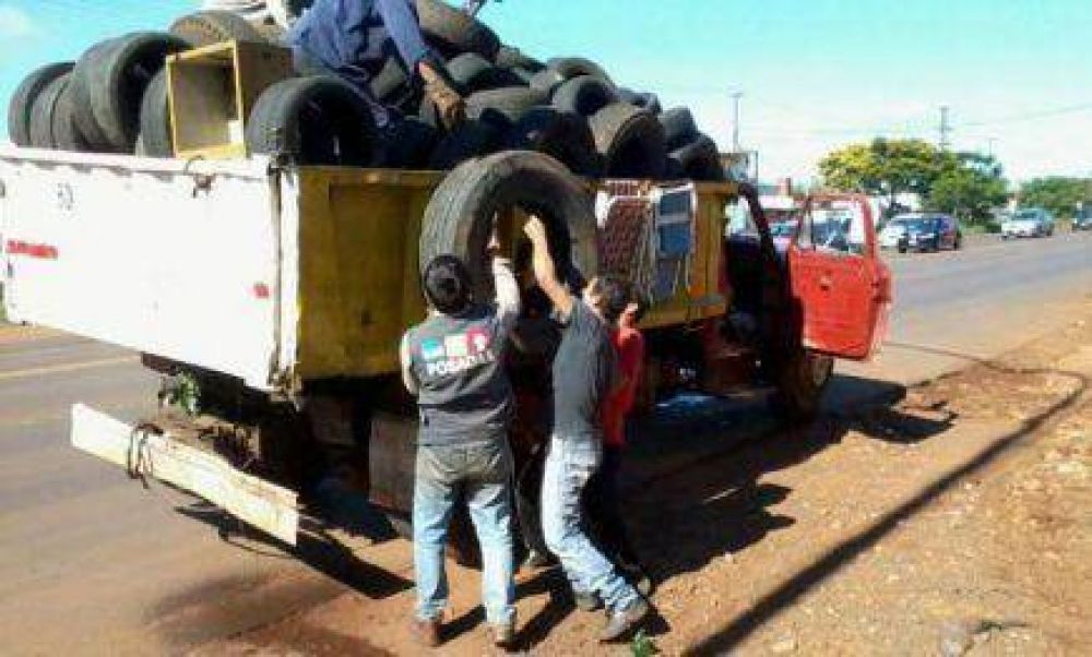 En Posadas recolectaron m�s de 70 toneladas de cacharros 