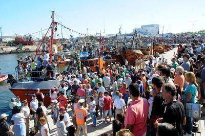 La procesi�n de San Salvador, emotivo broche de oro para la Fiesta de los Pescadores