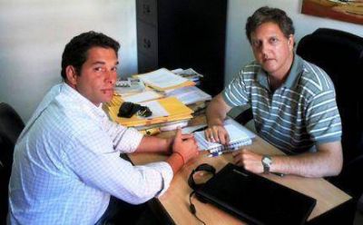 Fernando Rizzi se reuni� con Charly Amud por el tema de la Playa Publica en Mogotes