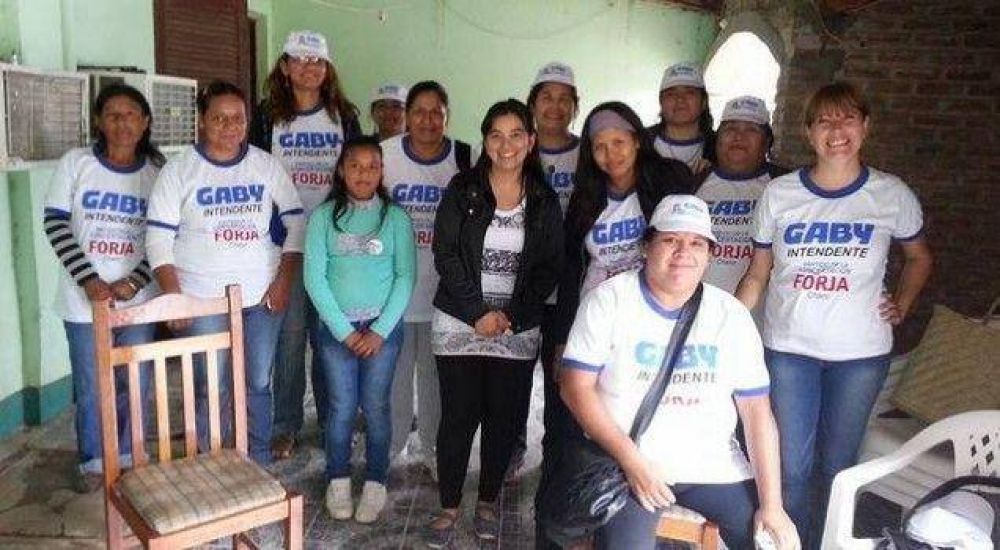 Las Garcitas: las mujeres de Forja, junto a Gaby Rivero