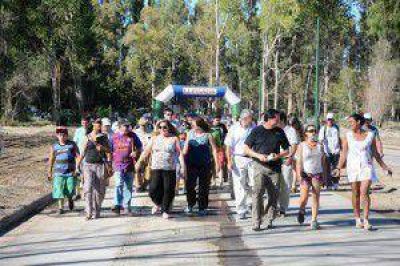 Plottier inaugur� su propio paseo de la costa 