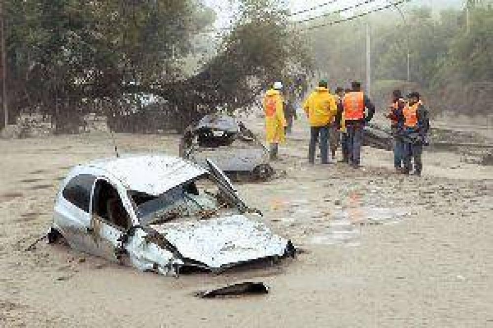 El milagro del hombre que se salv� del rayo en Villa Gesell y rescat� a santiague�os del alud