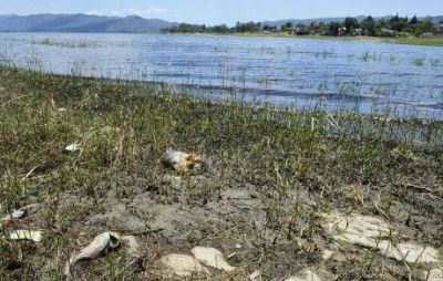 El souvenir que nadie pide, el olor del lago