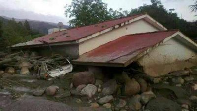 Inhumaron a las dos v�ctimas santiague�as del alud